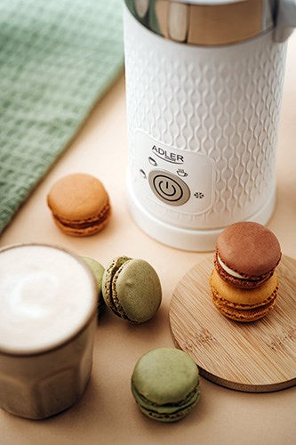 Adler AD 4494 milk frother/warmer Automatic Metallic, White