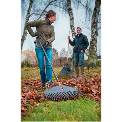 GARDEN RAKE WITH HANDLE FISKARS FS 135016