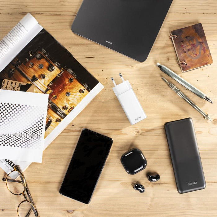 Зарядно устройство Hama 201643 100-240V PD/QC/GaN 65W 1xUSB-C 1xUSB-A