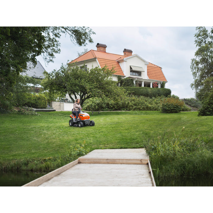 MOWING TRACTOR HUSQVARNA TC112 4-STROKE, 413.0 cm3, 10.72 HP