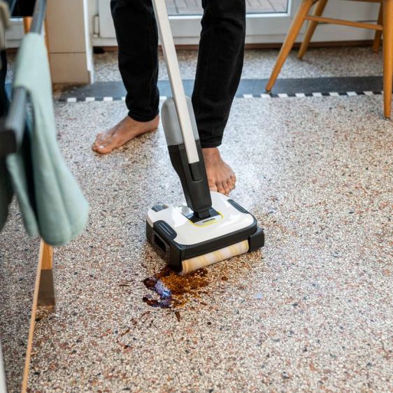 Vacuum cleaner KARCHER FC 2-4 Battery Set