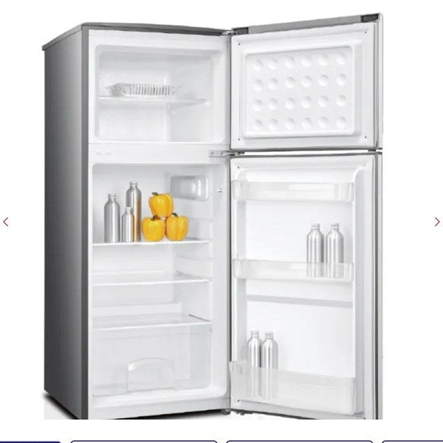 MPM MPM-125-CZ-11/E  silver refrigerator with a freezer