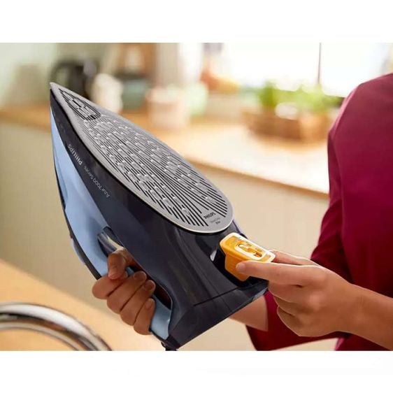 Iron PHILIPS DST7041/20