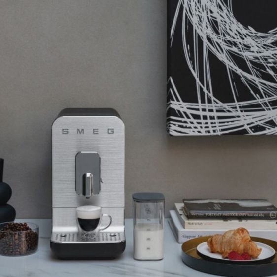 Coffee machine SMEG BCC13BLMEU