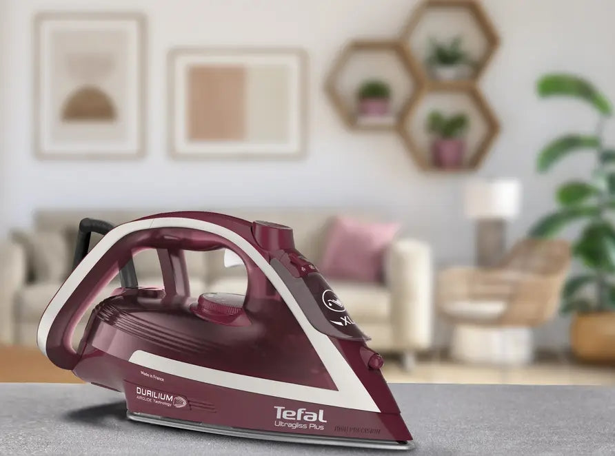 Iron Tefal FV6820E0 Ultragliss Plus