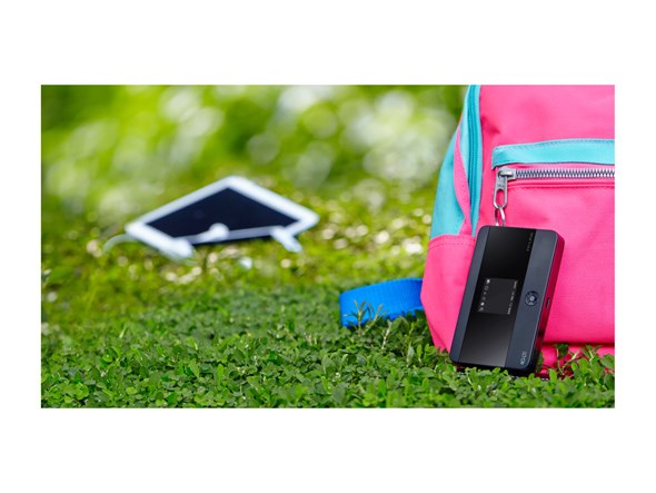 Router TP-Link M7350 150 Mbps/50 Mbps 2.4 GHz/5 GHz 2000 mAh