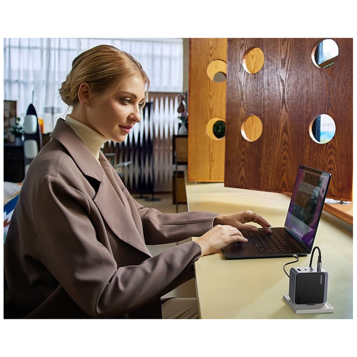 CHARGER 220V 3xUSB-C,1xUSB A,GaN,100W, X565 UGREEN