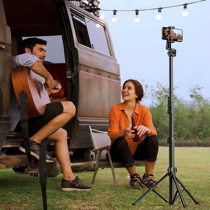 Ugreen LP680 selfie stick with stand and Bluetooth remote control 1.8m - black