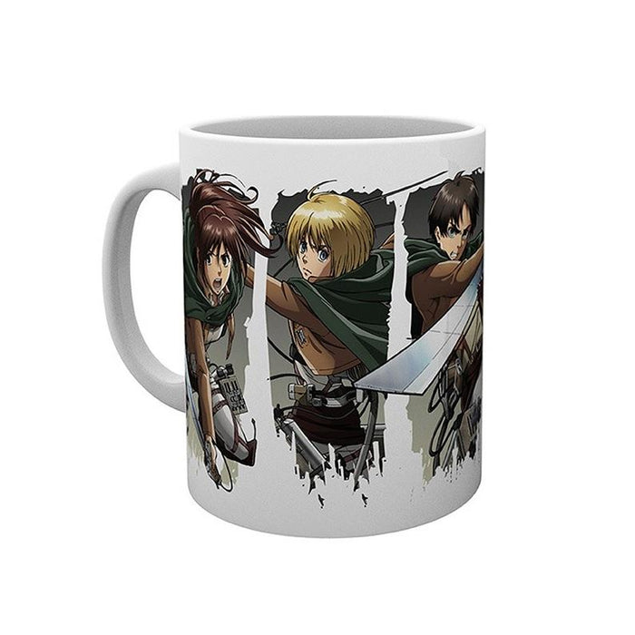ABYSTYLE ATTACK ON TITAN Character Montage mug - Дрехи и аксесоари<<<Геймърска периферия<<<ValiAPI