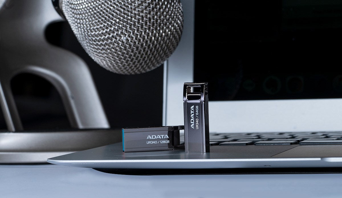 ADATA UR340 128GB USB 3.2 Black