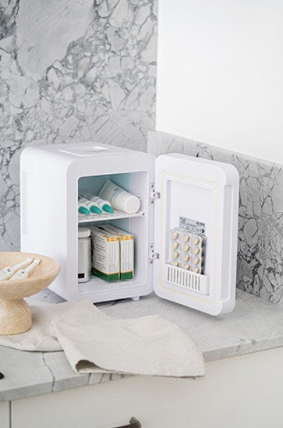 Adler AD 8085 fridge Freestanding 4 L G