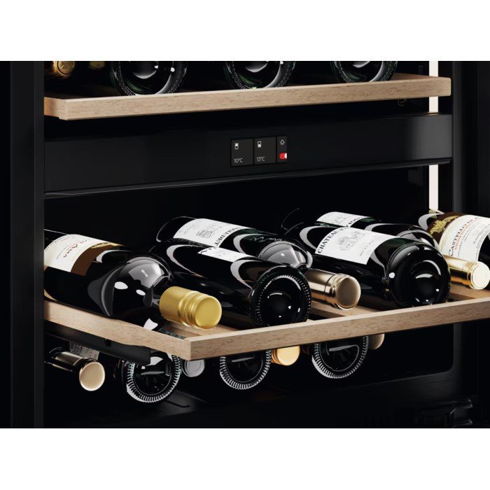 Built-in refrigerator AEG AWCD280B6B(ST), 81 l, F, Yes