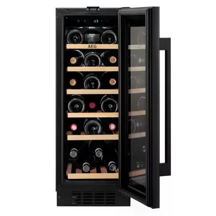 Built-in refrigerator AEG AWS4020B5B, 58 l, G, Yes, Black