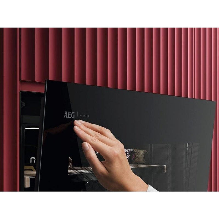 Built-in refrigerator AEG NKW8P21KAB (ST), 49 l, F, Yes, Black
