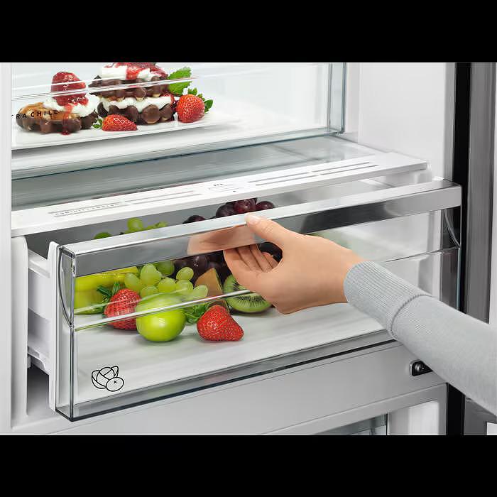 Refrigerator with freezer AEG 8000 Cooling 360° ORC8M361EL, 366 l, No Frost, 201 cm