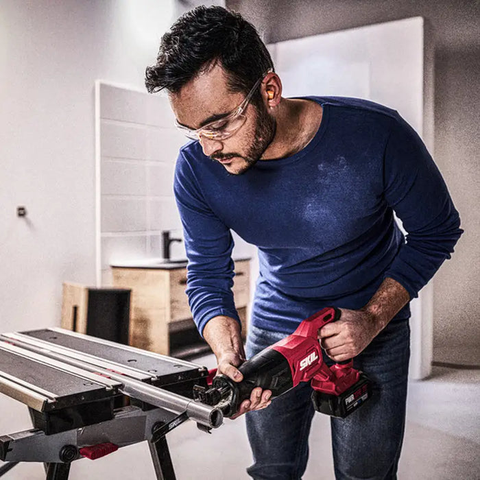 BATTERY BRUSHLESS SABER SAW SKIL 3471 CA - Саблени триони<<<Триони и циркуляри<<<Инструменти и железария<<<Praktiker