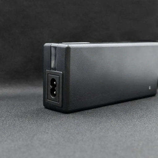 Battery Charger Qoltec 50760 - Аксесоари за Фотоапарати и Видеокамери<<<Електроника Фотография и Видео<<<Компютри|