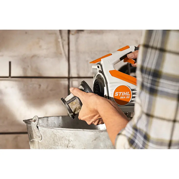 BATTERY VACUUM CLEANER STIHL SEA 20.0 - Прахосмукачки за сухо и мокро<<<Инструменти и железария<<<Praktiker