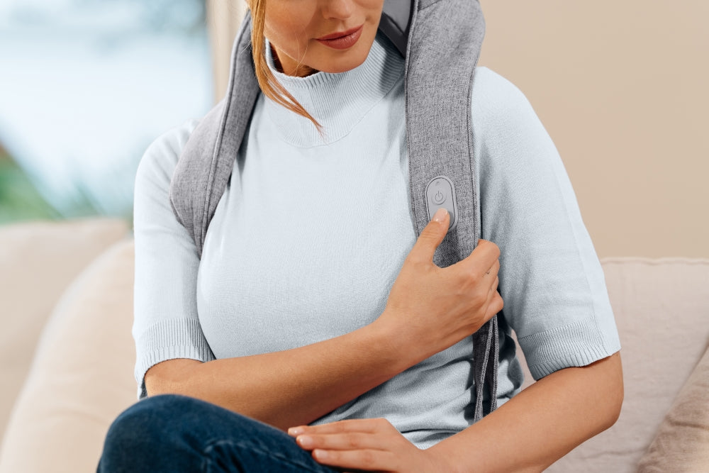 Beurer MG 154 3D Battery-Powered Neck Massager + Beurer MG 18 Mini massager