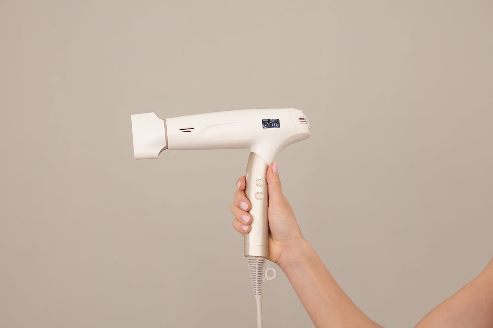 Beurer HC 150 FusionDry Pro Hair dryer + Beurer BS 47 Illuminated cosmetics mirror with practical magnetic holder