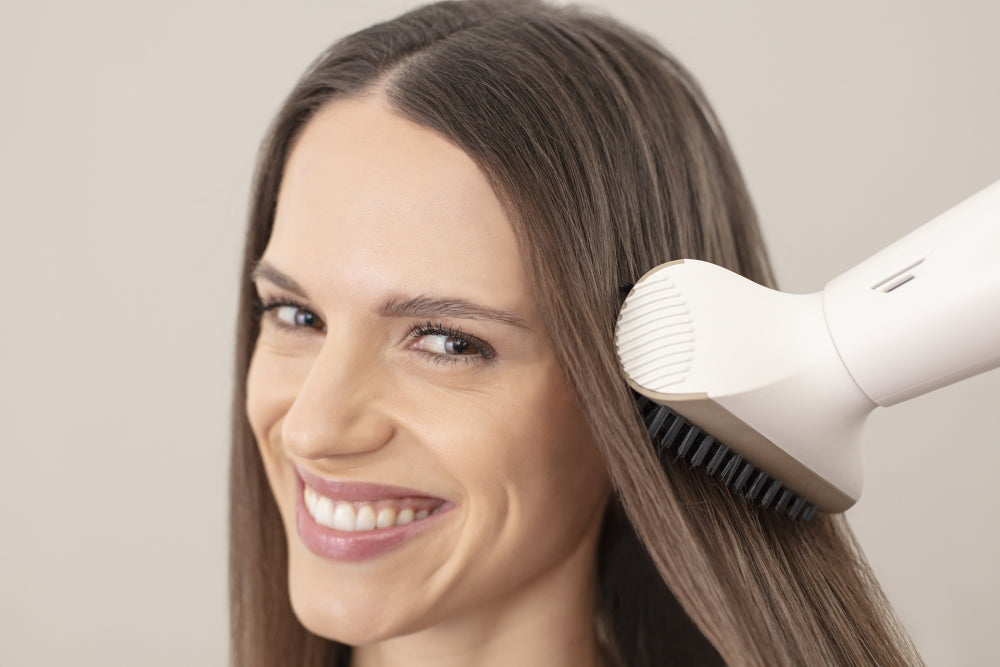 Beurer HC 150 FusionDry Pro Hair dryer - Powerful, brushless motor, Ergonomic folding handle, Ion function, 3 heat & blower settings, cold air, Extra quiet, EasyClick - Magnetic attachments, LCD display, Bag