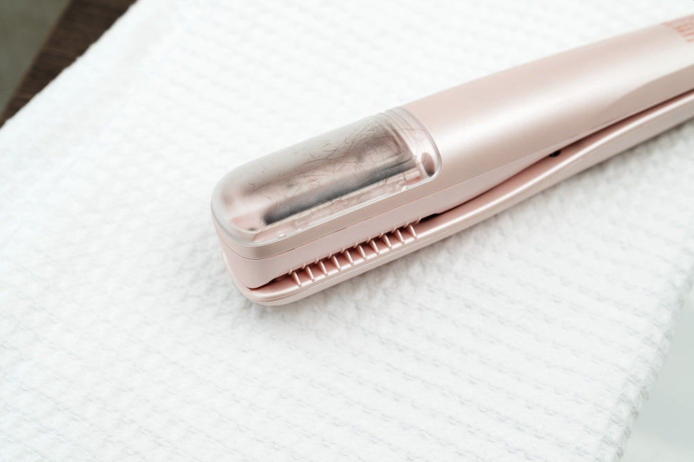 Beurer HT 22 Split end trimmer, 2h operating time, Incl. cleaning brush and USB cable, Collection chamber, LED display, Transport lock