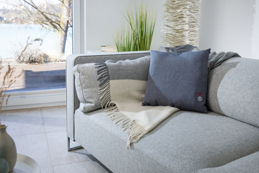 Beurer MG 135 Shiatsu massage cushion, Universal cushion shape, washable cover, light and heat function, 4 Shiatsu massage heads - rotating in pairs