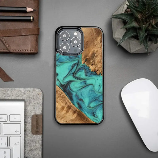 Bewood Unique Turquoise iPhone 13 Pro Wood and Resin Case - Turquoise Black - Cell phone cases and covers<<<HurtelXML
