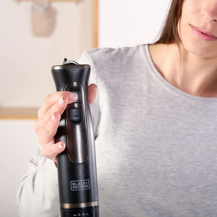 Immersion blender Black+Decker BXHBA800E (800W; black)