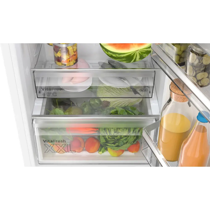 Bosch Serie 4 KGN362WDF fridge-freezer Freestanding 321 L D White - Freestanding refrigerator-freezers