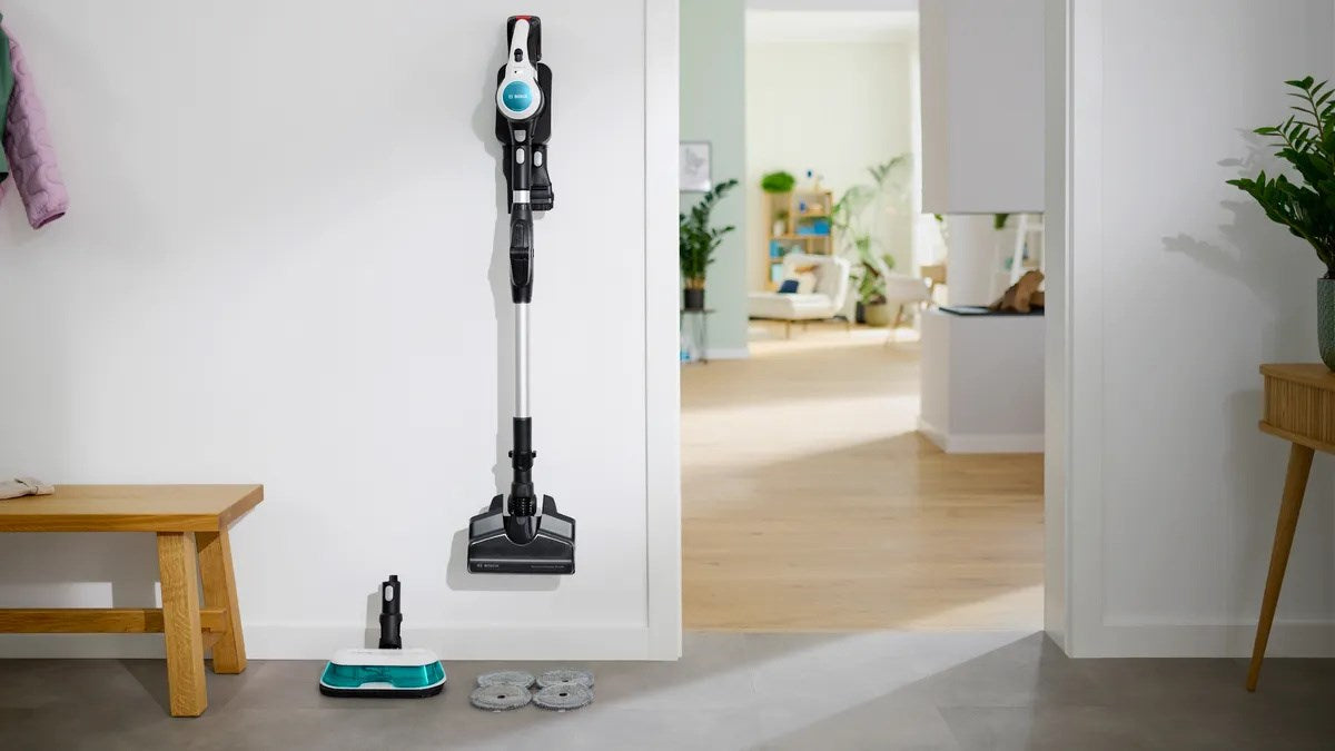 Vacuum cleaner with battery BOSCH Unlimited 7 ProHygienic Aqua BCS71HYG1