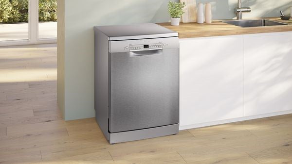 Bosch Serie 2 SMS2HVI06E Built-in dishwasher 14 place settings C