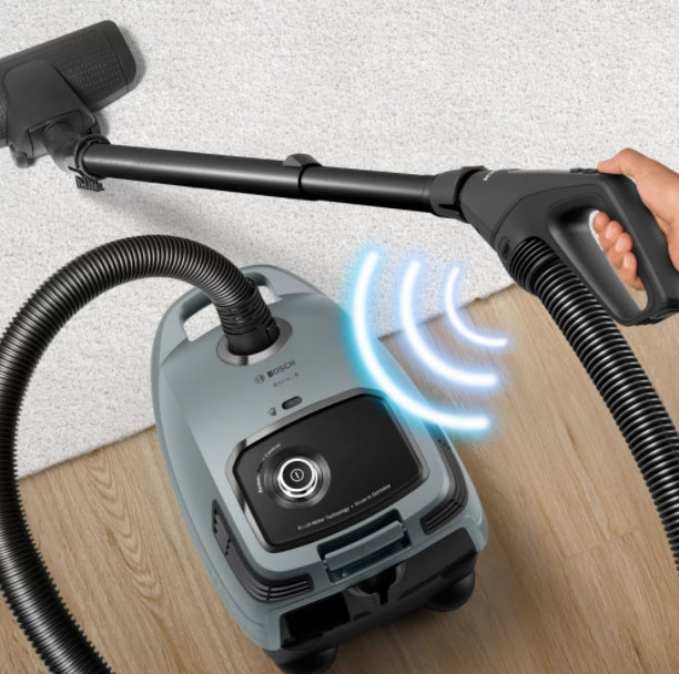 Bosch Serie 6 BGB6X330 vacuum 4 L Cylinder vacuum Dry 600 W Dust bag