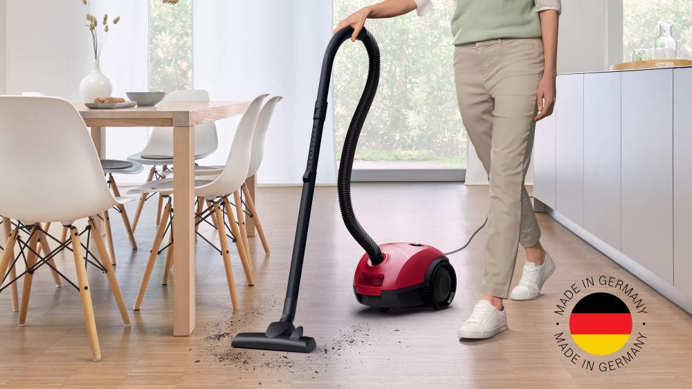 Bosch BGBS2RD1, Vacuum cleaner with bag Red, Series 2
