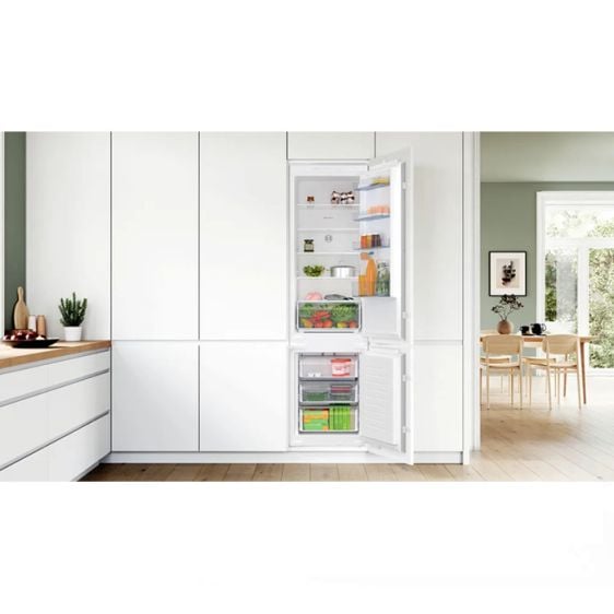 Built-in refrigerator BOSCH KIN96NSE0, 290 l, NoFrost, 193.5 cm