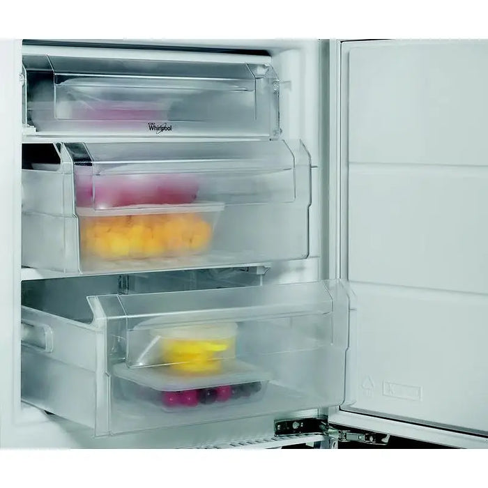 Built-in freezer WHIRLPOOL WBUFZ011 - Вертикални фризери за вграждане<<<Фризери за вграждане<<<Уреди за