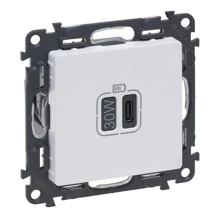 BUILT-IN SOCKET CHARGER 2xUSB WITH 30W VALENA LIFE LEGRAND - WHITE - Ключове контакти димери и