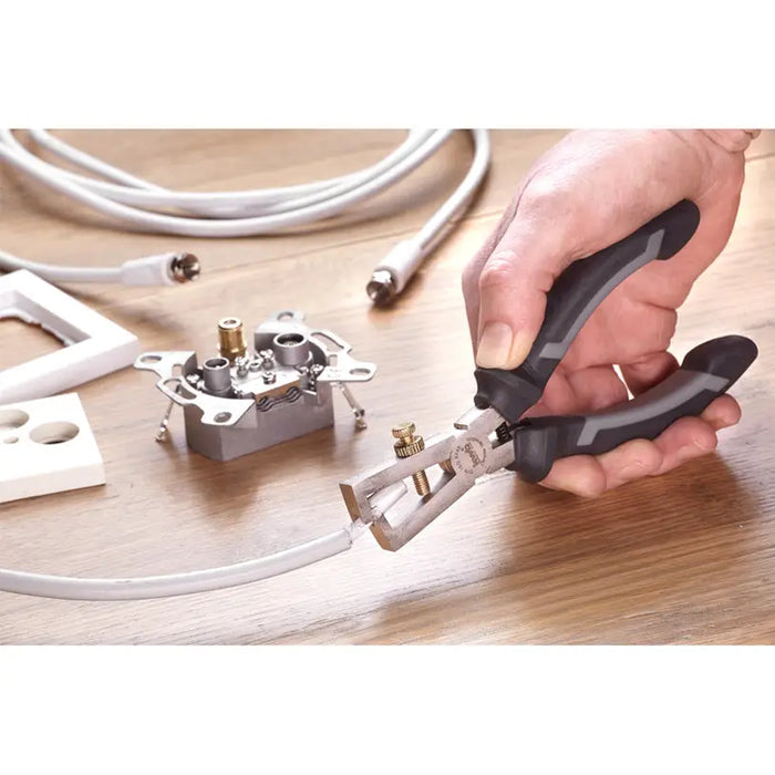 CABLE PLIERS 160 MM KWB - Клещи<<<Ръчни инструменти<<<Инструменти и железария<<<Praktiker&&&Клещи<<<Ръчни