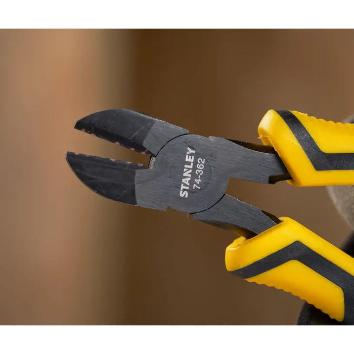 CUTTING PLIERS 150 MM STANLEY STHT0-74362 - Клещи<<<Ръчни инструменти<<<Инструменти и