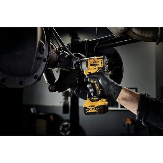 DeWALT DCF901P2-QW power wrench 1/2’’ 340 N⋅m Black Yellow 12 V - Impact wrenchesNAK-KLU<<<Cordless toolsNAK<<<ActionPL