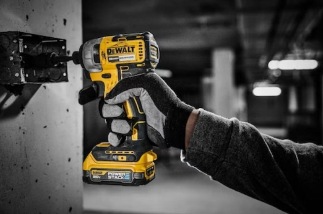 BATTERY 18 V 1.7 AH DEWALT POWERSTACK DCBP034-XJ