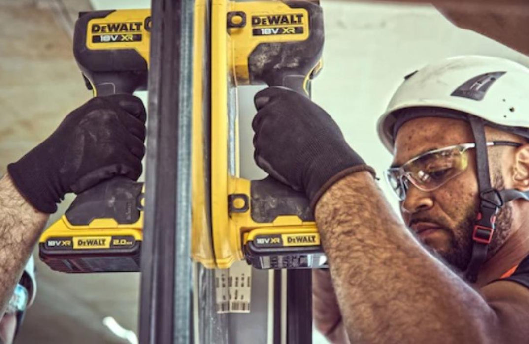 DEWALT. GRABO 18V DCE590N VACUUM LIFTER