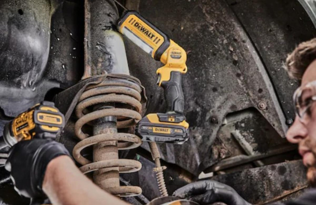BATTERY FLASHLIGHT 18V, 500 LM DeWALT