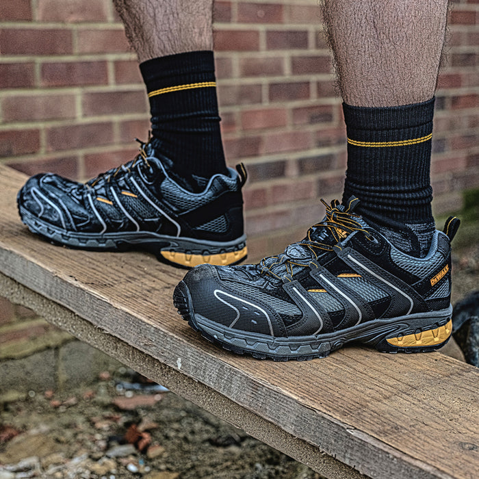 DEWALT CUTTER WORK SHOES SIZE 46