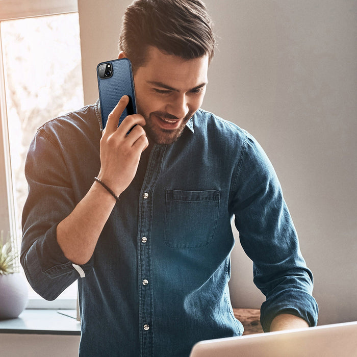 Dux Ducis Fino case cover made of nylon for iPhone 14 Plus red - Cell phone cases and covers<<<HurtelXML