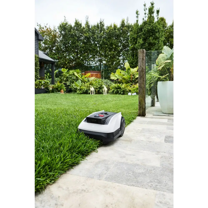 Ecovacs GOAT O500 Panorama Robotic lawn mower Battery Black White - Mowing workNAK-RKO<<<Cordless toolsNAK<<<ActionPL