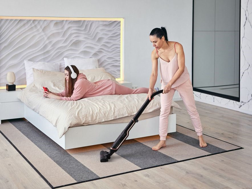 OB90 ELDOM, VESS upright vacuum cleaner, cordless, electric brush