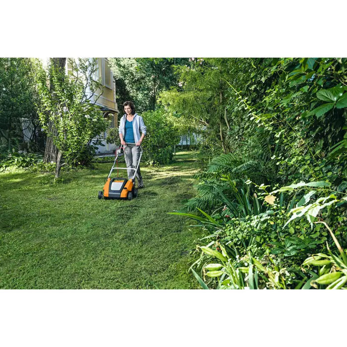 ELECTRIC AERATOR STIHL RLE 240.0 1500 W WORKING WIDTH 34.00 cm - Аератори<<<Градински машини<<<Инструменти и