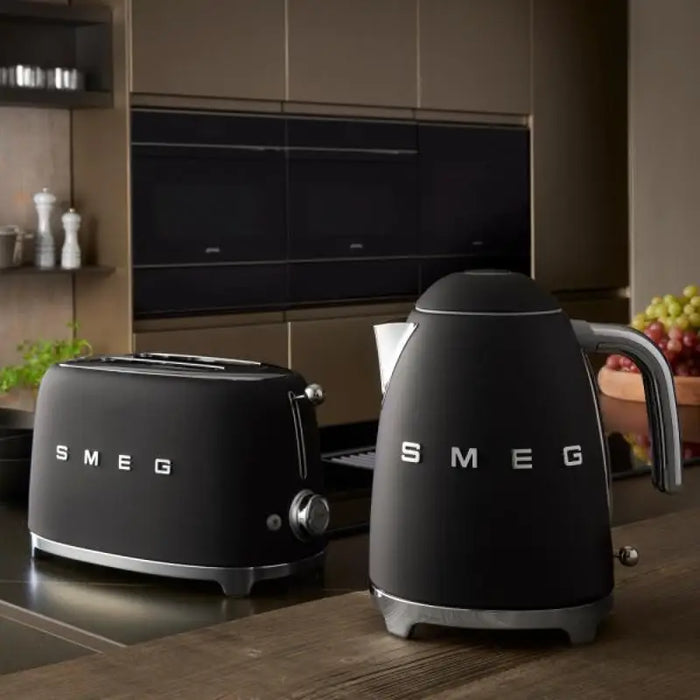 Electric kettle SMEG KLF03BLMEU - Електрически кани<<<Уреди за кухня<<<Малки електроуреди<<<TechnoMix&&&Електрически