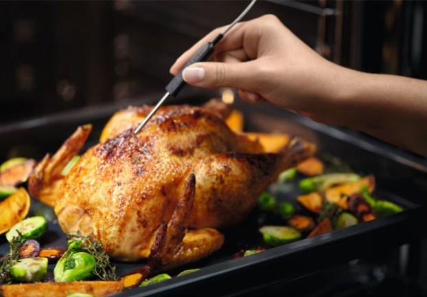 Electrolux LOD6F77WZ SteamBake 600 Catalysis Steam oven Black